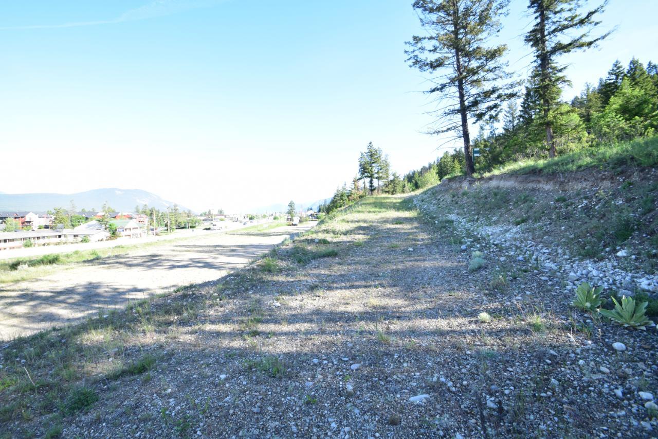 7585 Redstreak Park Road, Radium Hot Springs, British Columbia  V0A 1M0 - Photo 16 - 2454295