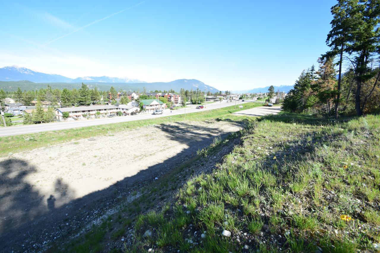 7585 Redstreak Park Road, Radium Hot Springs, British Columbia  V0A 1M0 - Photo 18 - 2454295