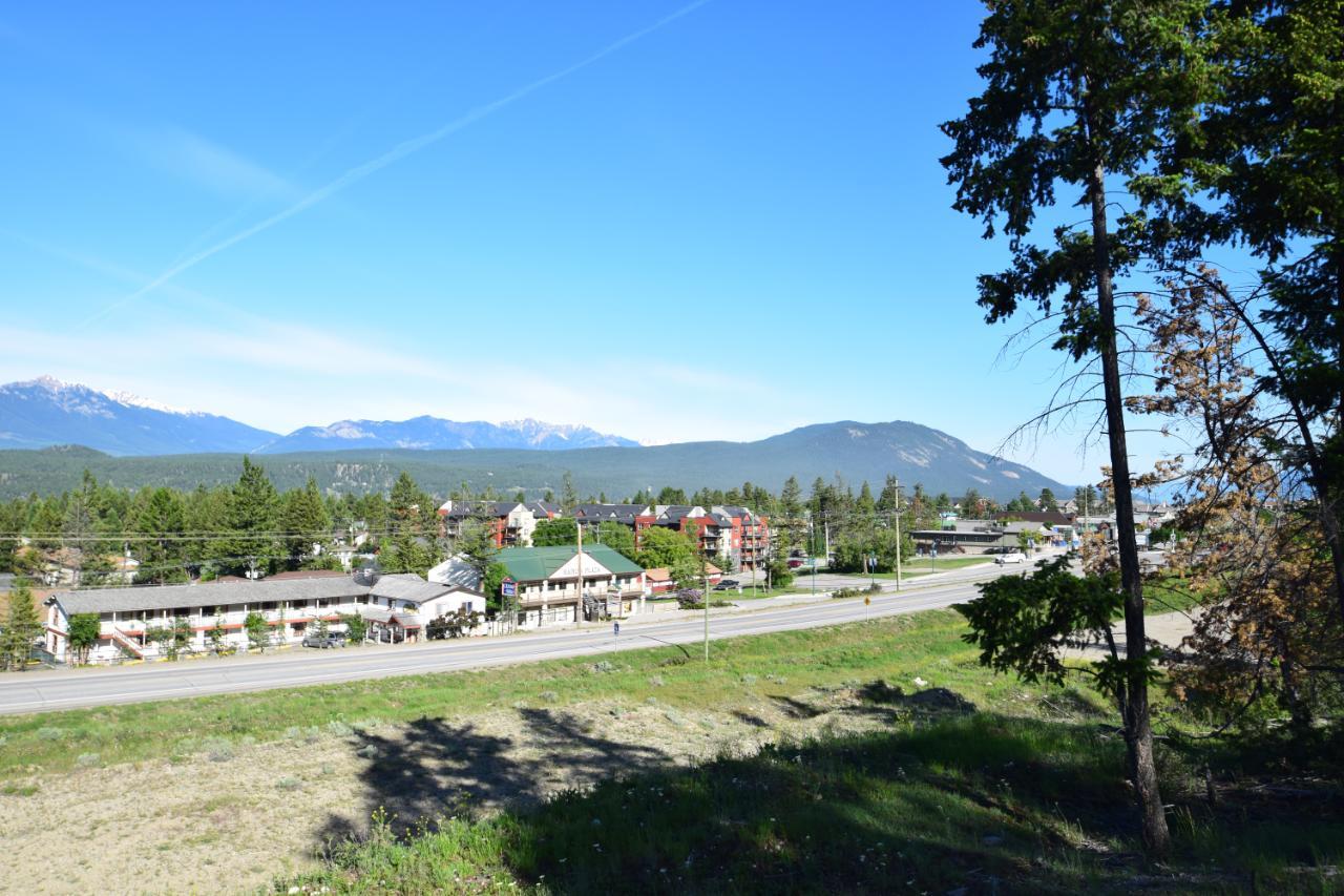 7585 Redstreak Park Road, Radium Hot Springs, British Columbia  V0A 1M0 - Photo 21 - 2454295