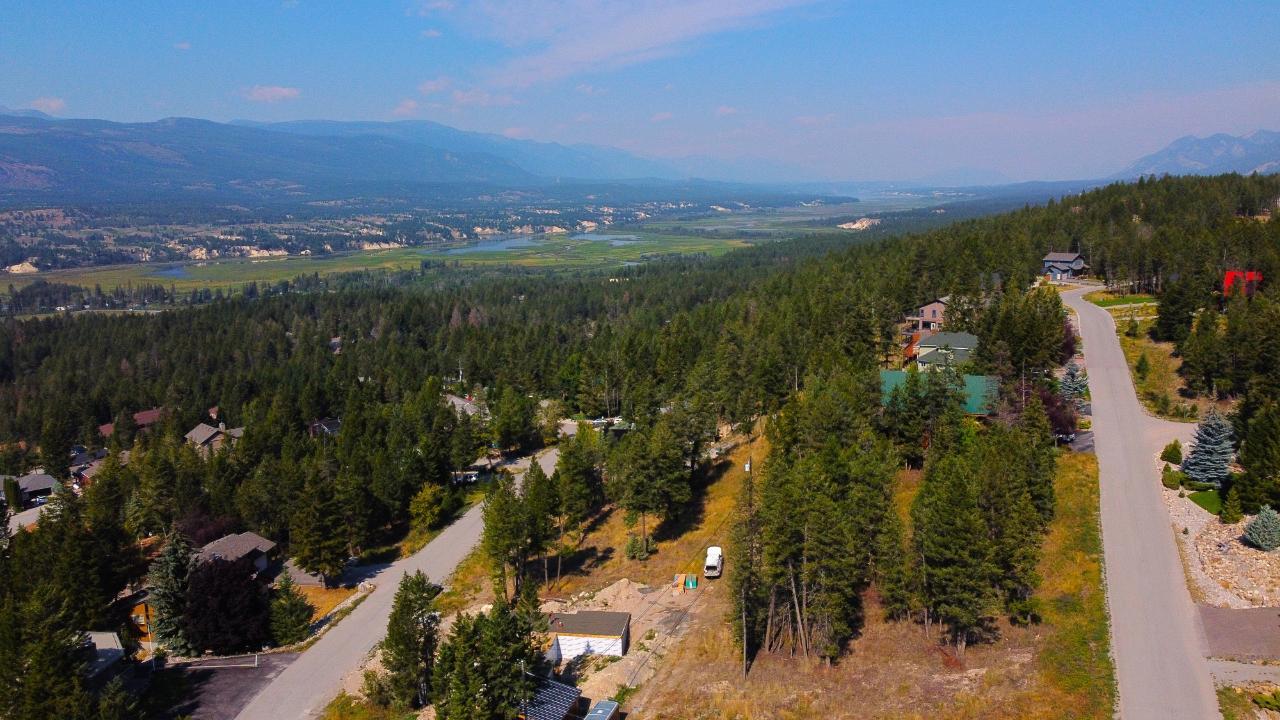 4951 Mountain View Drive, Fairmont Hot Springs, British Columbia  V0A 1L2 - Photo 5 - 2473361