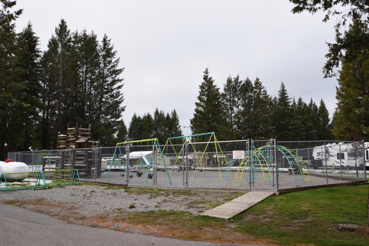 7332 Yoho Drive, Radium Hot Springs, British Columbia  V0A 1M0 - Photo 21 - 2474018