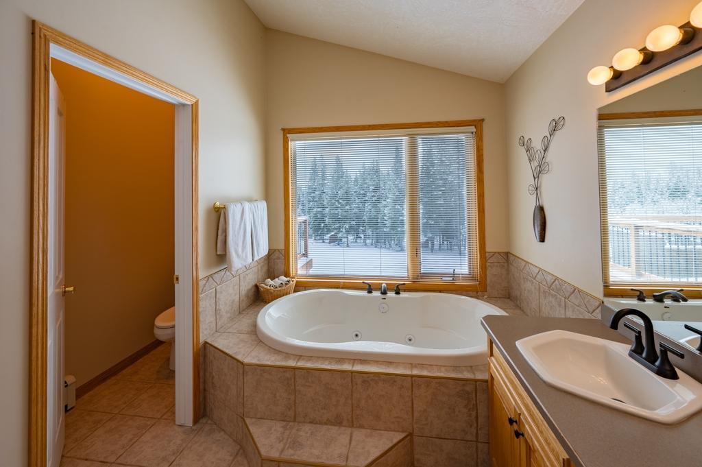 965 Oster Road, Golden, British Columbia  V0A 1H1 - Photo 48 - 2474439