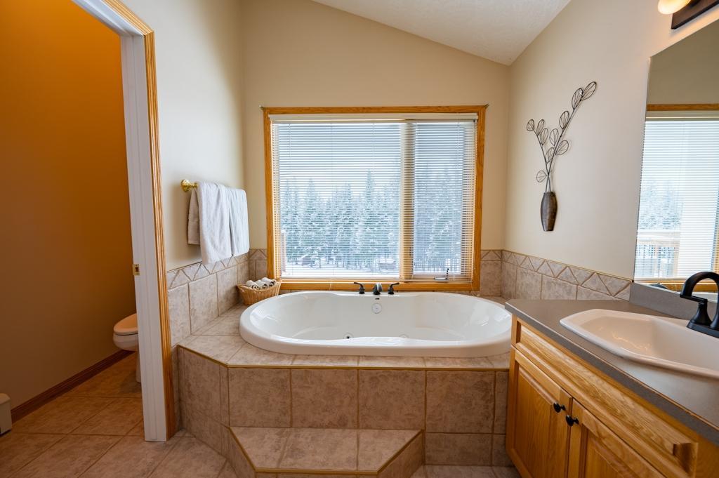 965 Oster Road, Golden, British Columbia  V0A 1H1 - Photo 49 - 2474439