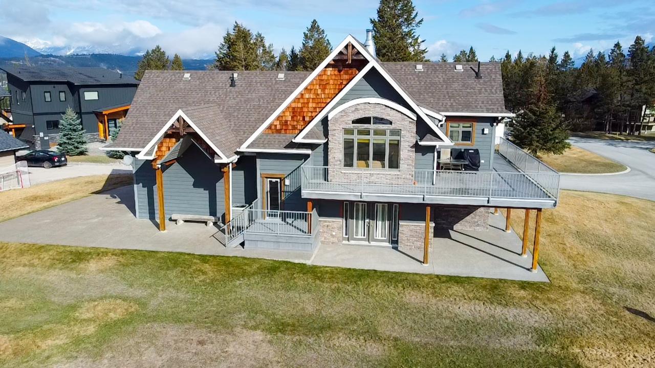 13 - 640 UPPER LAKEVIEW ROAD, invermere, British Columbia