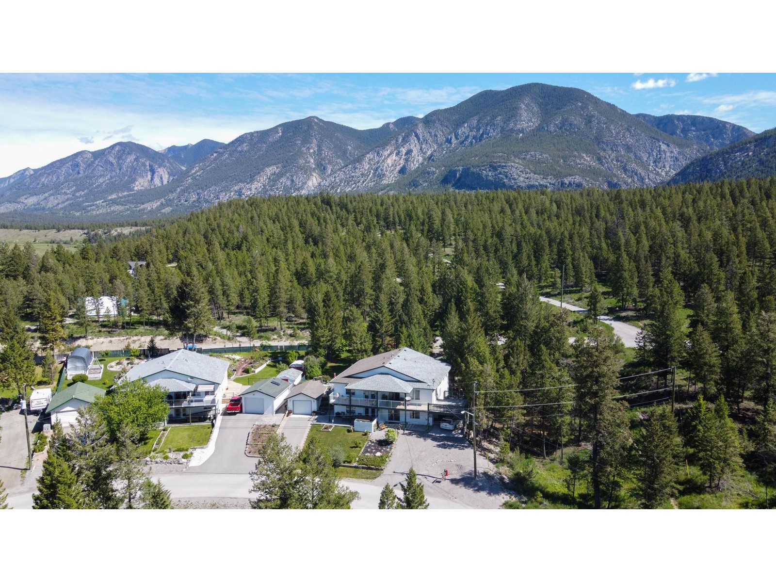 15B WOLF CRESCENT, invermere, British Columbia