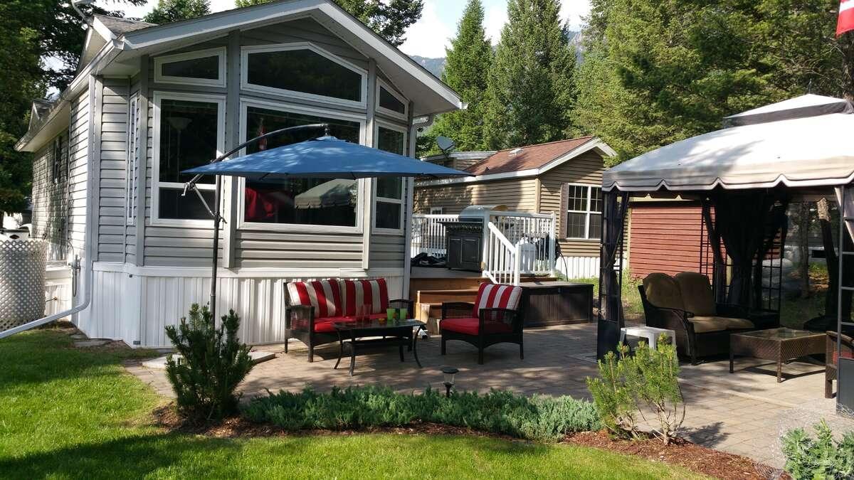 4889 Lynx Crescent, Radium Hot Springs, British Columbia  V0A 1M0 - Photo 1 - 2477522