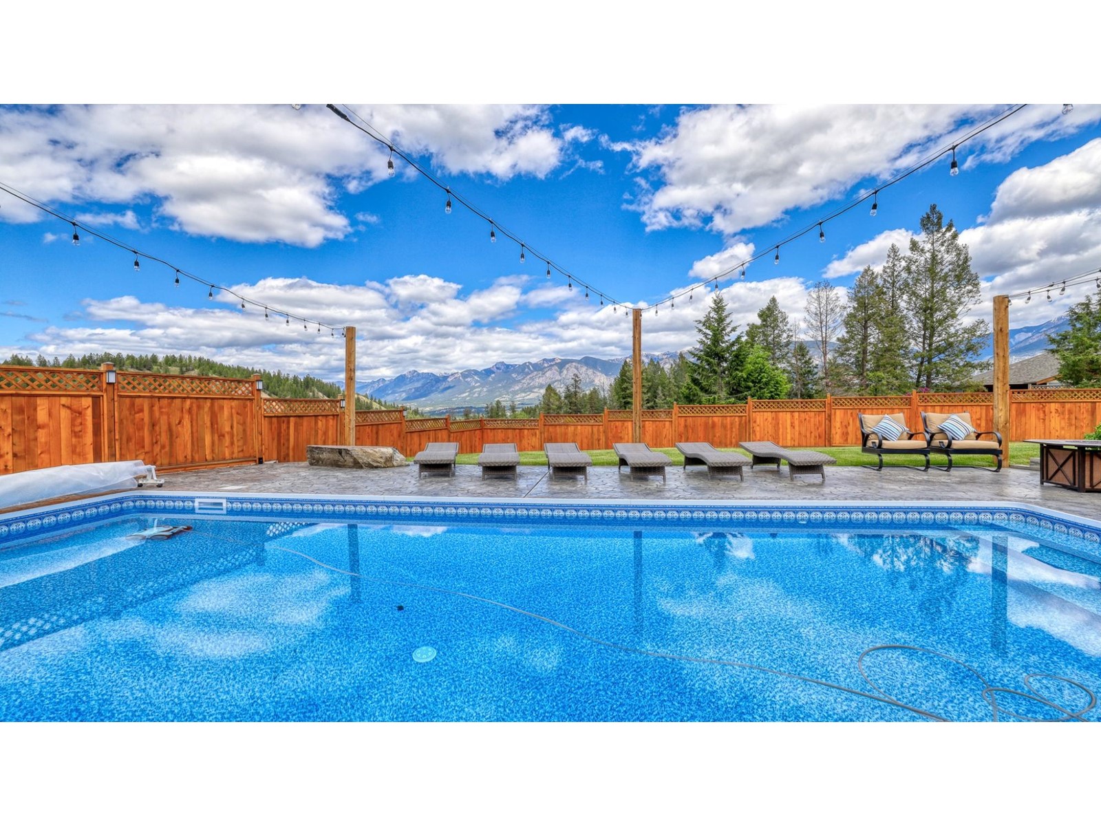 945 Westridge Way, Invermere, British Columbia  V0A 1K0 - Photo 55 - 2478024