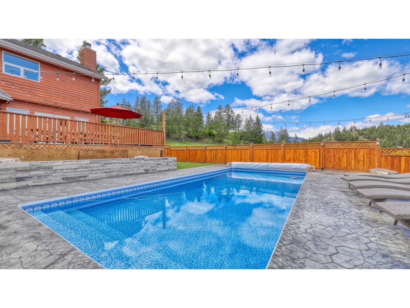 945 Westridge Way, Invermere, British Columbia  V0A 1K0 - Photo 9 - 2478024