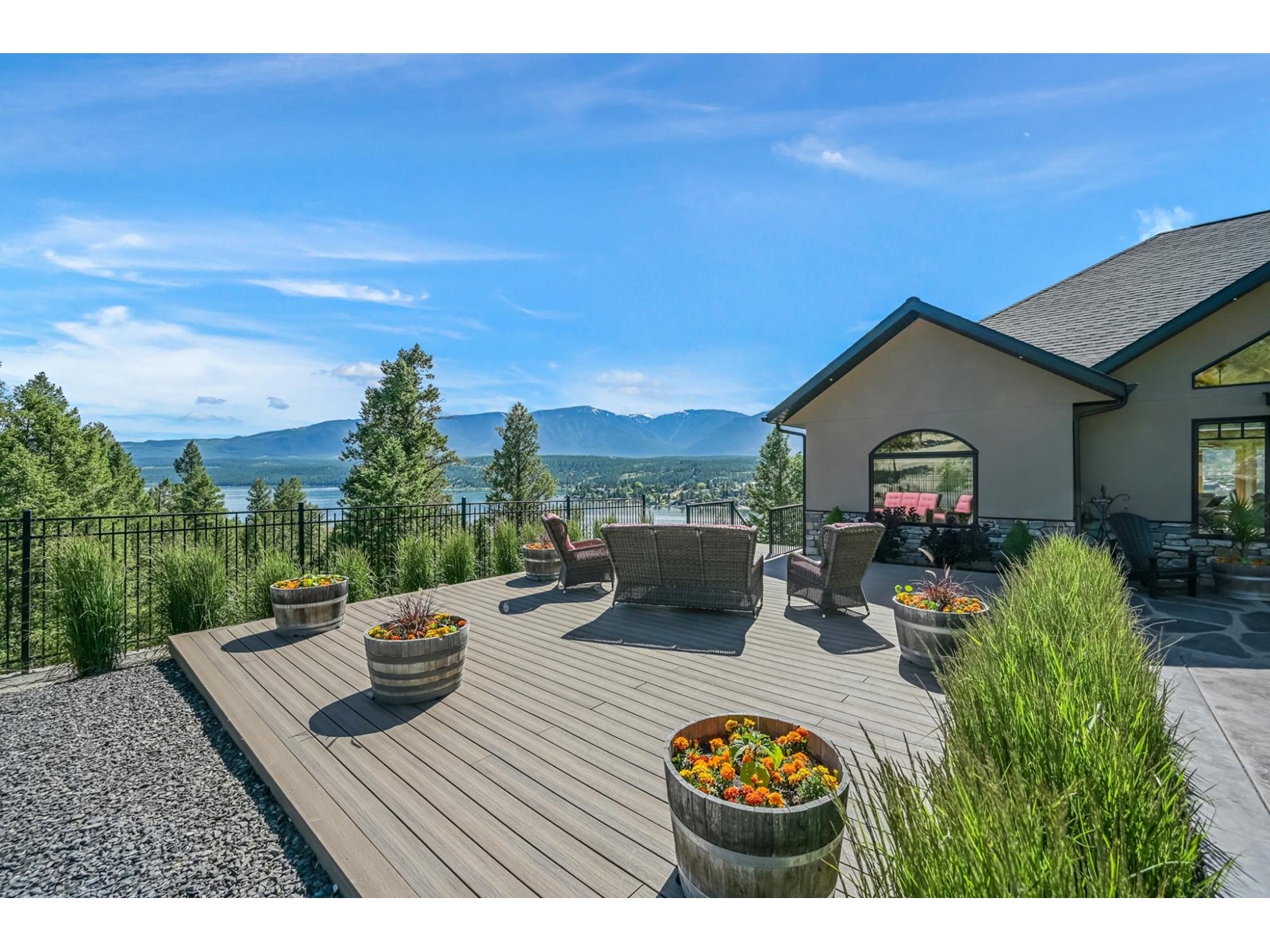 717 Lakeview Drive, Windermere, British Columbia  V0A 1K3 - Photo 47 - 2478068