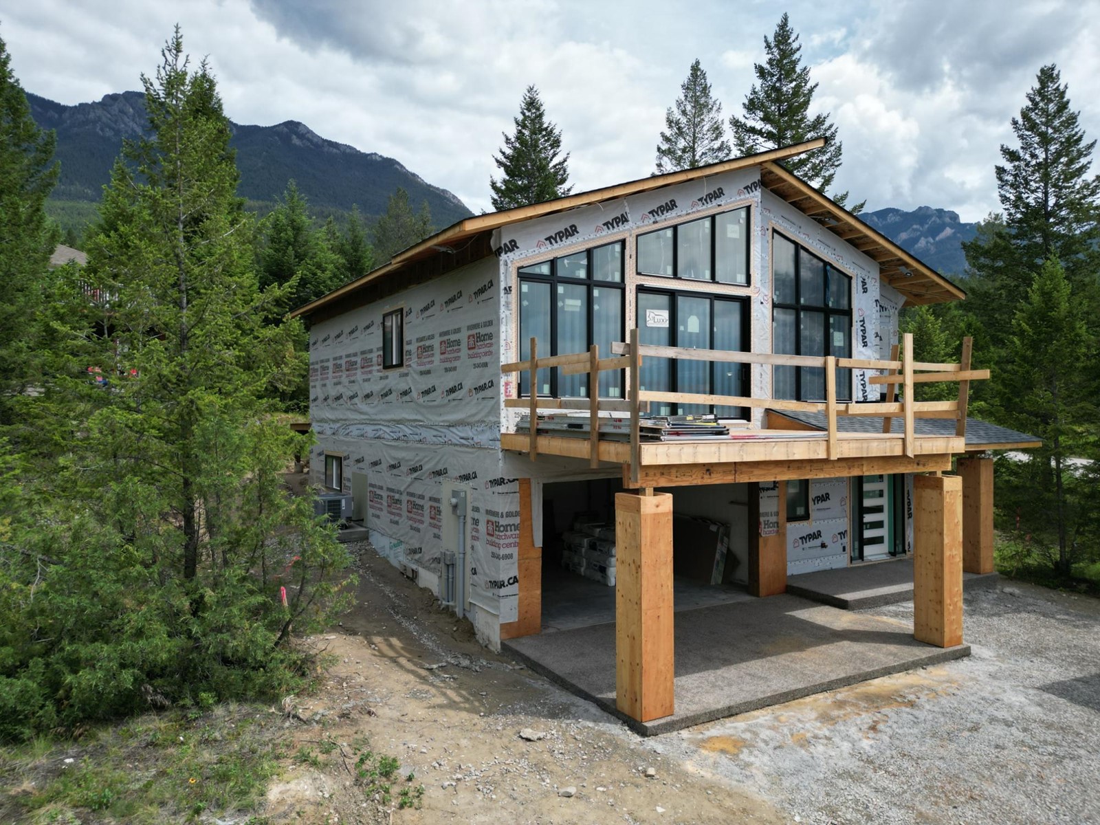 7078 White Tail Lane, Radium Hot Springs, British Columbia  V0A 1M0 - Photo 2 - 2478089