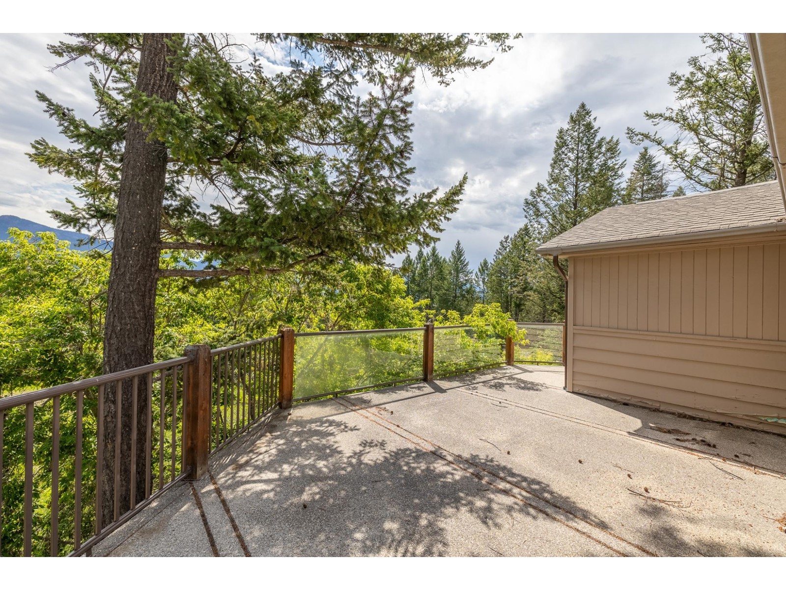 1725 13th Avenue, Invermere, British Columbia  V0A 1K4 - Photo 15 - 2478096