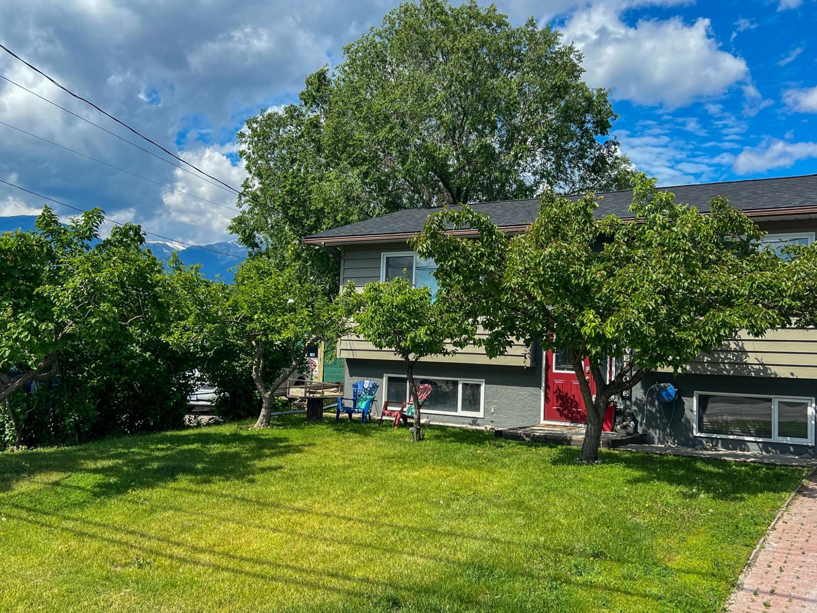 1026 10th Avenue, Invermere, British Columbia  V0A 1K0 - Photo 5 - 2478144