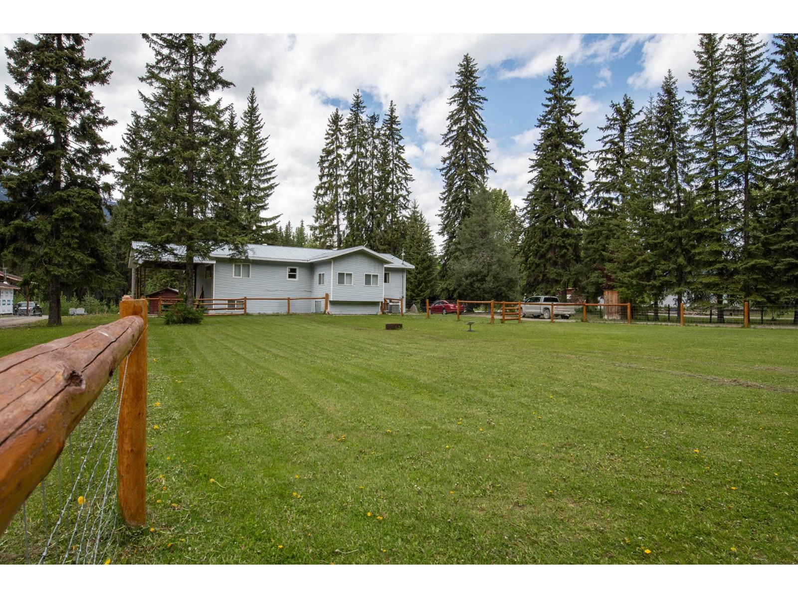 1282 Horse Creek Road S, Golden, British Columbia  V0A 1H2 - Photo 24 - 2478305