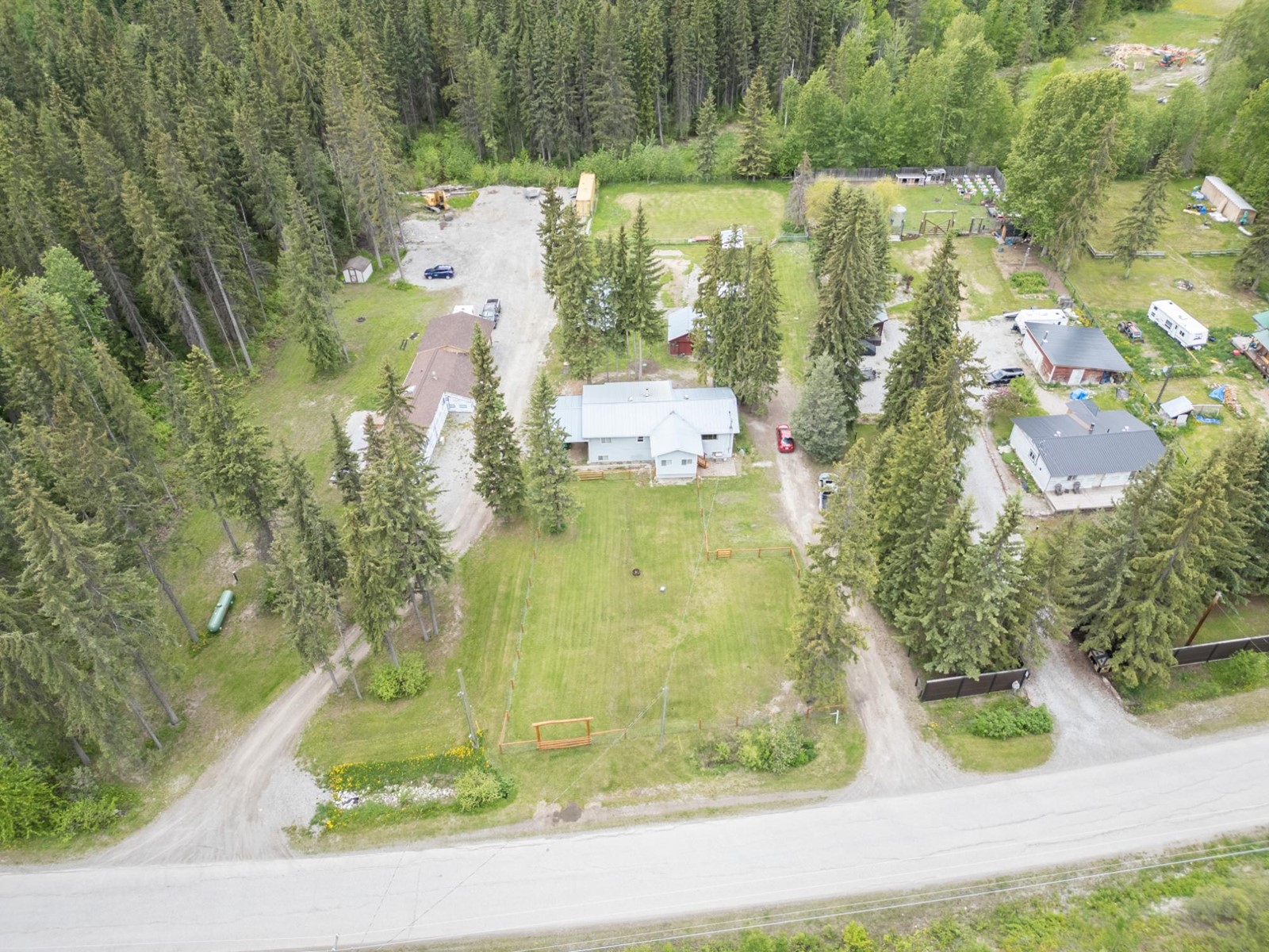 1282 Horse Creek Road S, Golden, British Columbia  V0A 1H2 - Photo 29 - 2478305