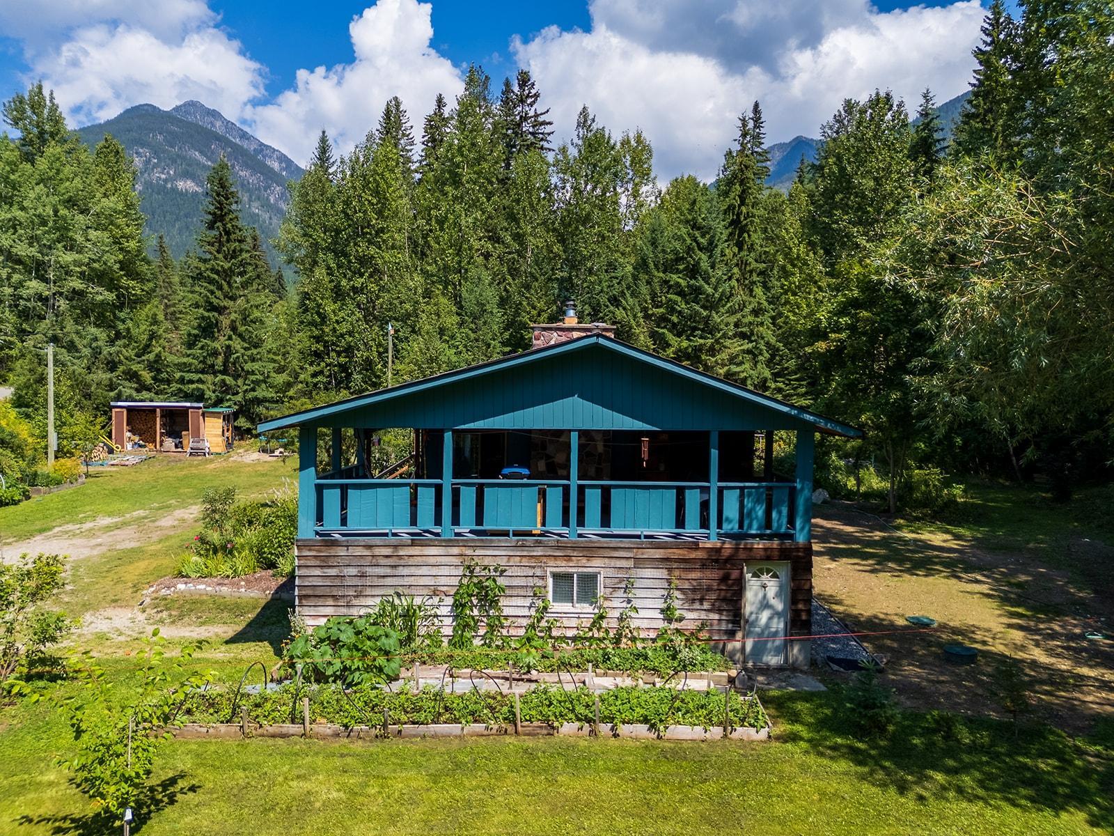 808 Oster Road, Golden, British Columbia  V0A 1H1 - Photo 30 - 2479018