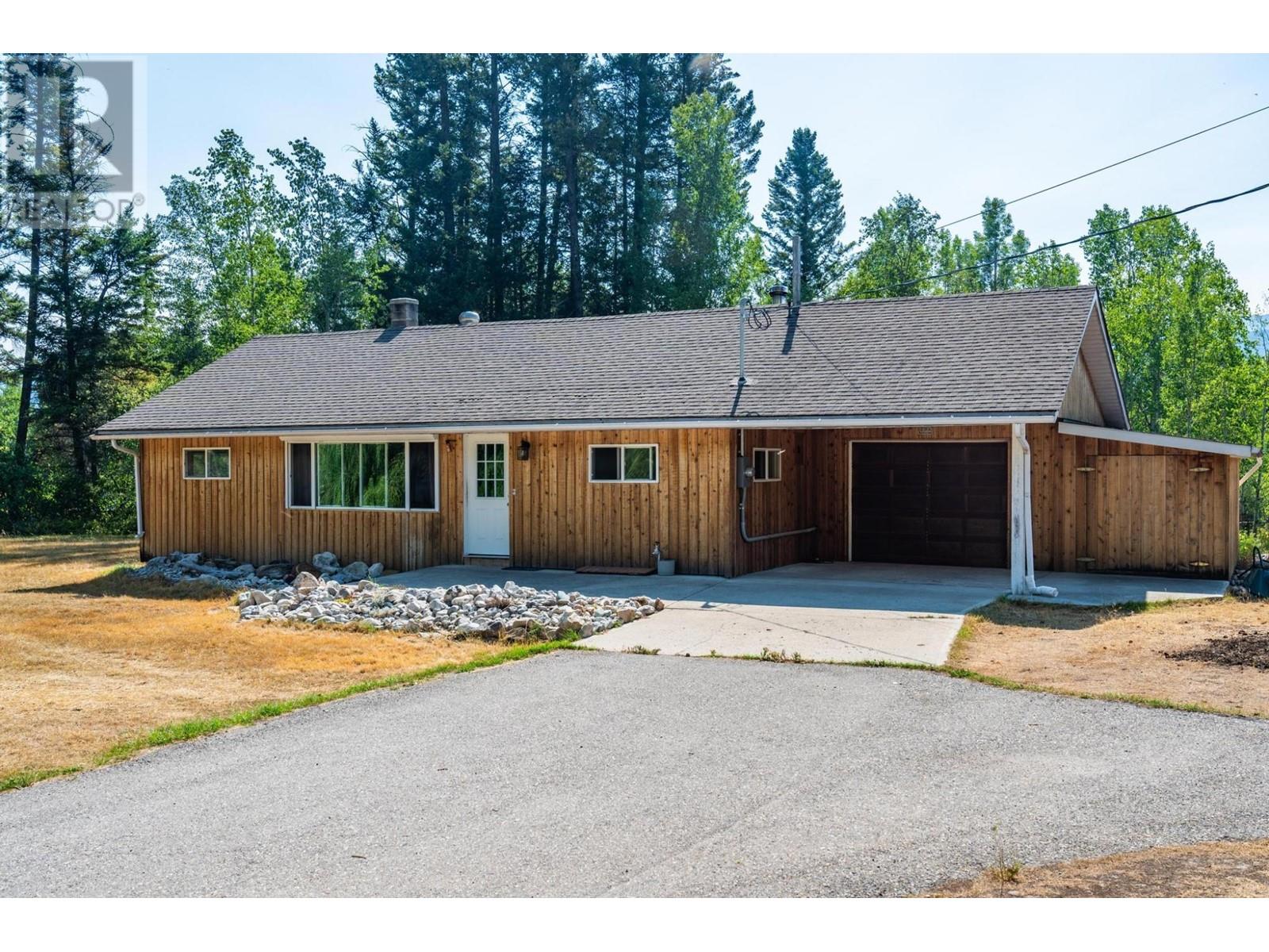 1359 95 Highway, Spillimacheen, British Columbia  V0A 1P0 - Photo 42 - 2479216