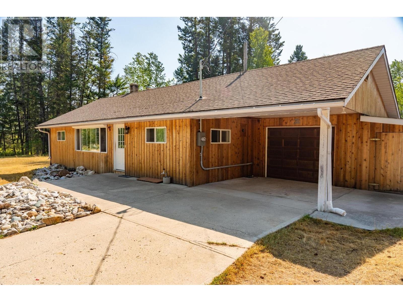 1359 95 Highway, Spillimacheen, British Columbia  V0A 1P0 - Photo 44 - 2479216