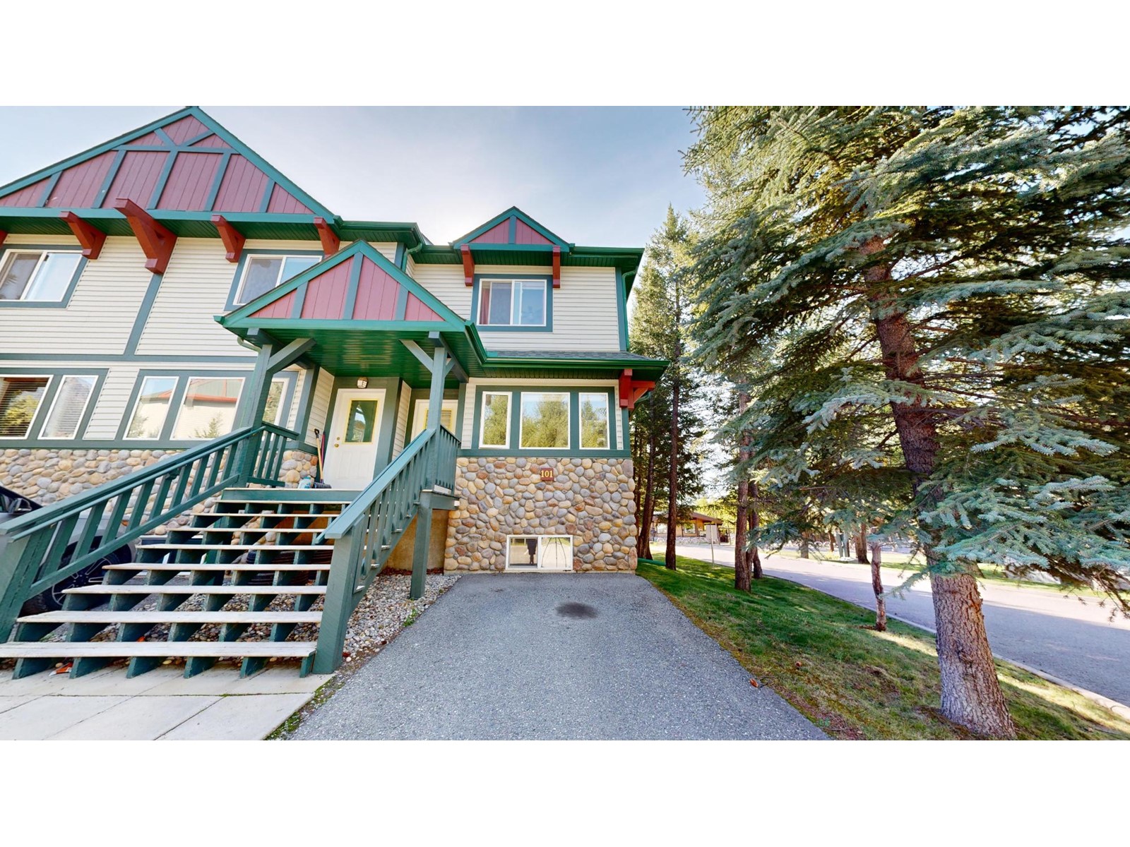 101 - 4835 Radium Boulevard, Radium Hot Springs, British Columbia  V0A 1M0 - Photo 1 - 2479406