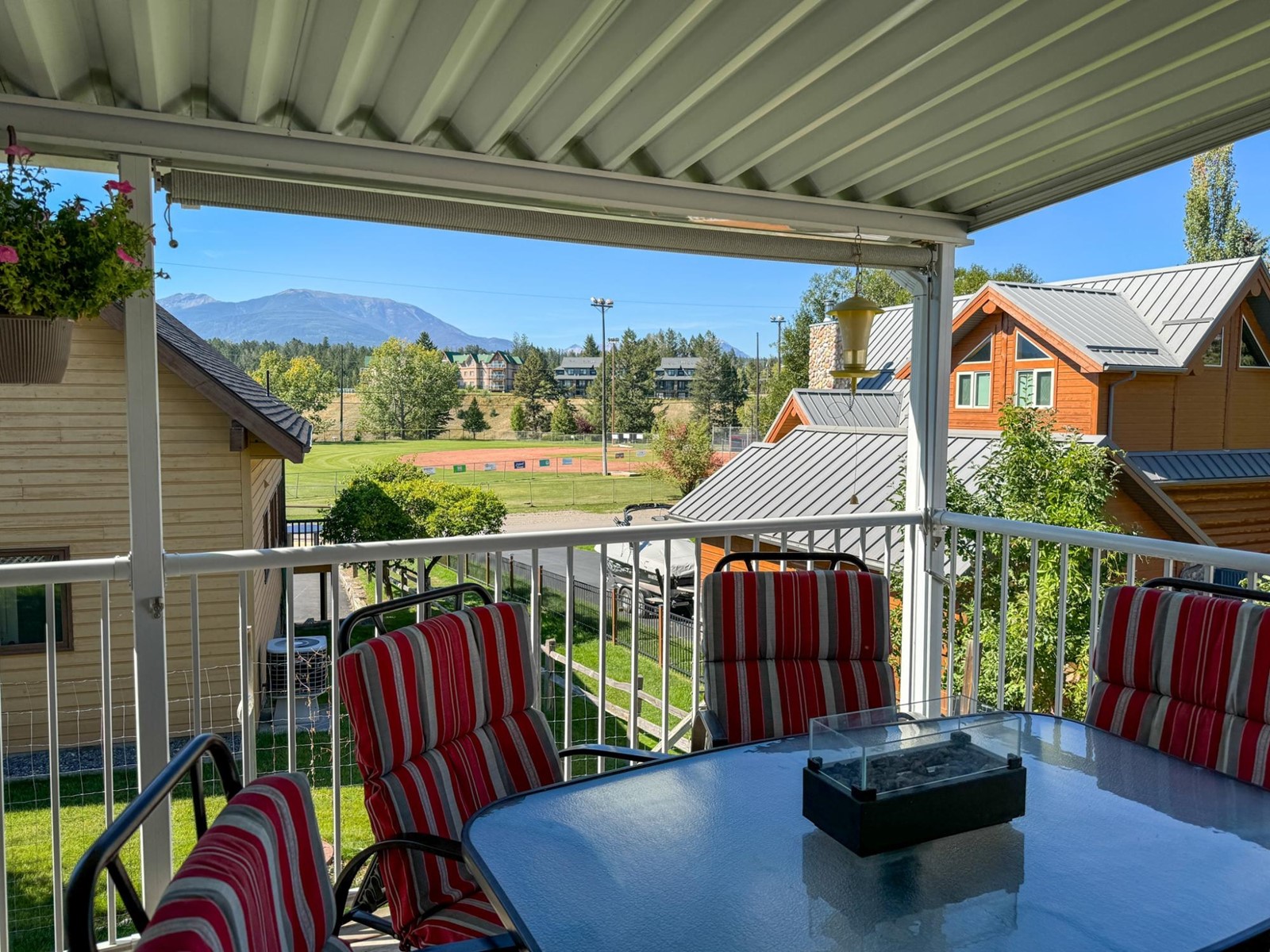 1522 3rd Avenue, Invermere, British Columbia  V0A 1K4 - Photo 17 - 2479475