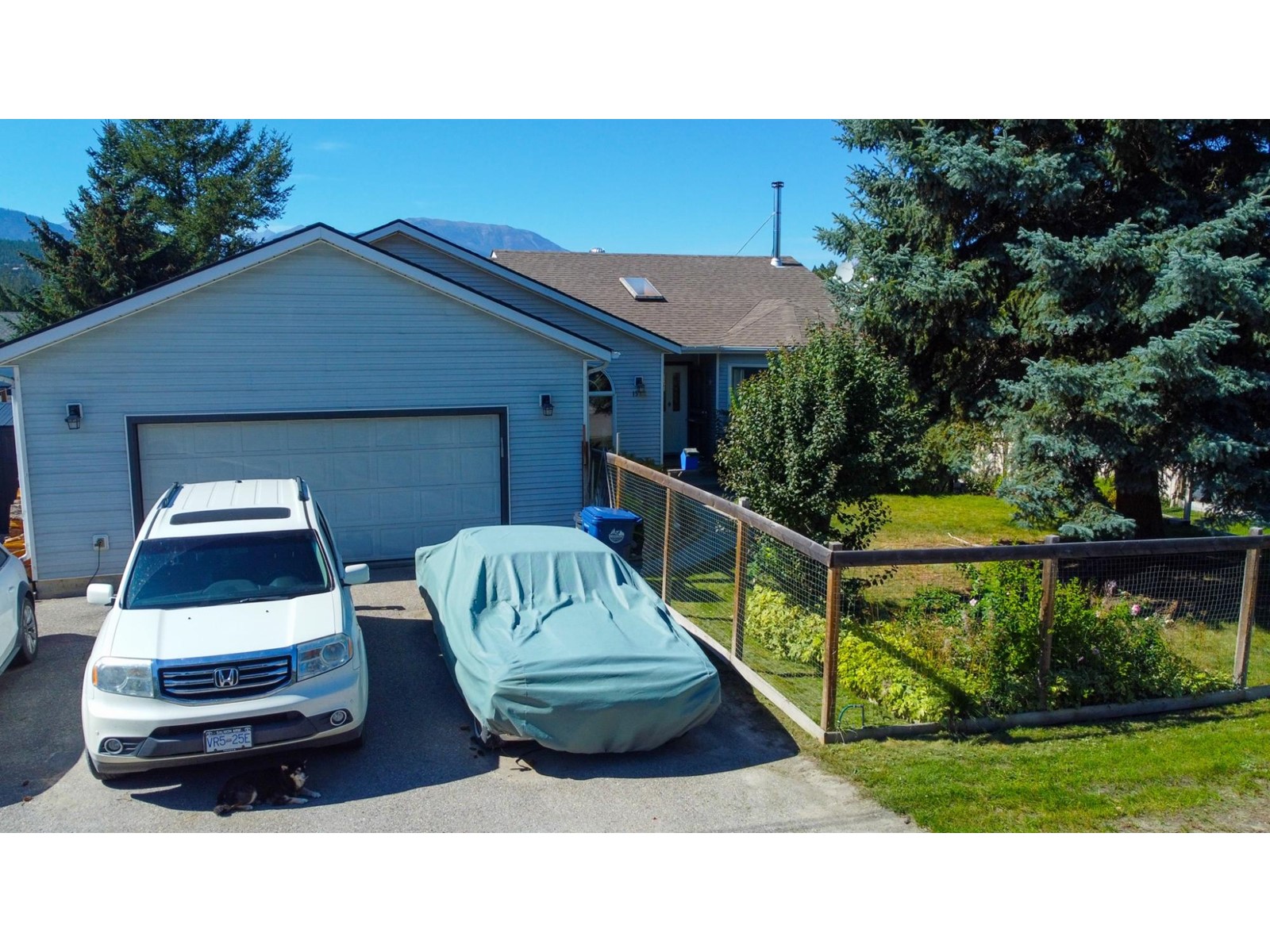 1522 3rd Avenue, Invermere, British Columbia  V0A 1K4 - Photo 3 - 2479475