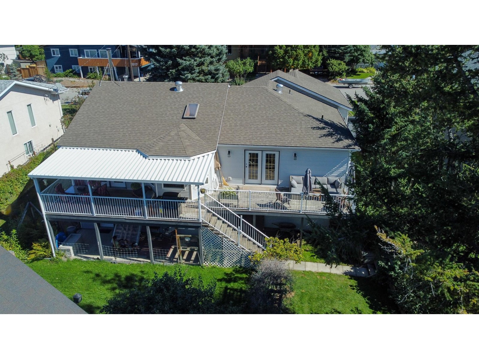 1522 3rd Avenue, Invermere, British Columbia  V0A 1K4 - Photo 6 - 2479475