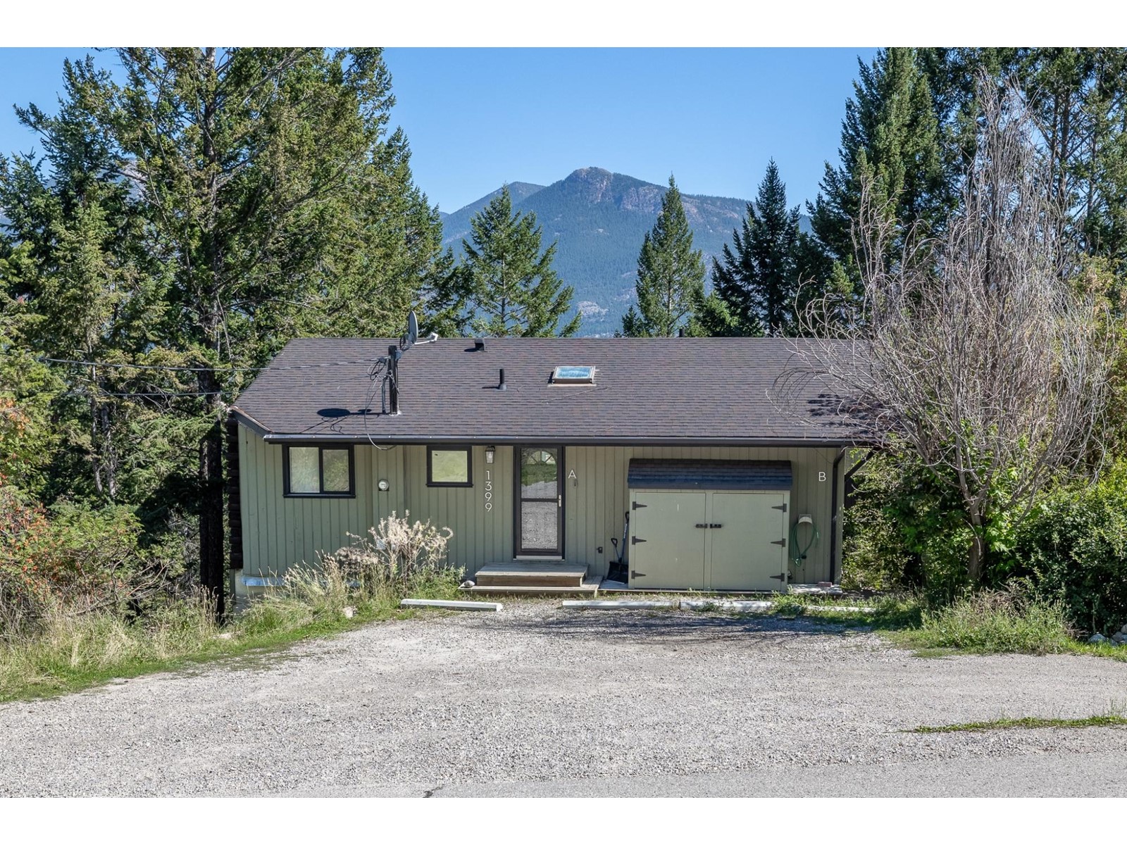 1399 12TH AVENUE, invermere, British Columbia