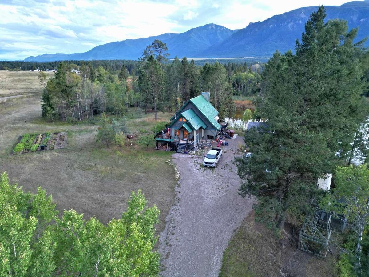 3928 HOULGRAVE ROAD, invermere, British Columbia