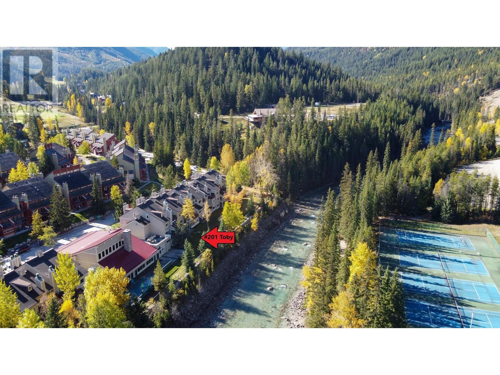 201 - 2035 PANORAMA DRIVE, Panorama, British Columbia