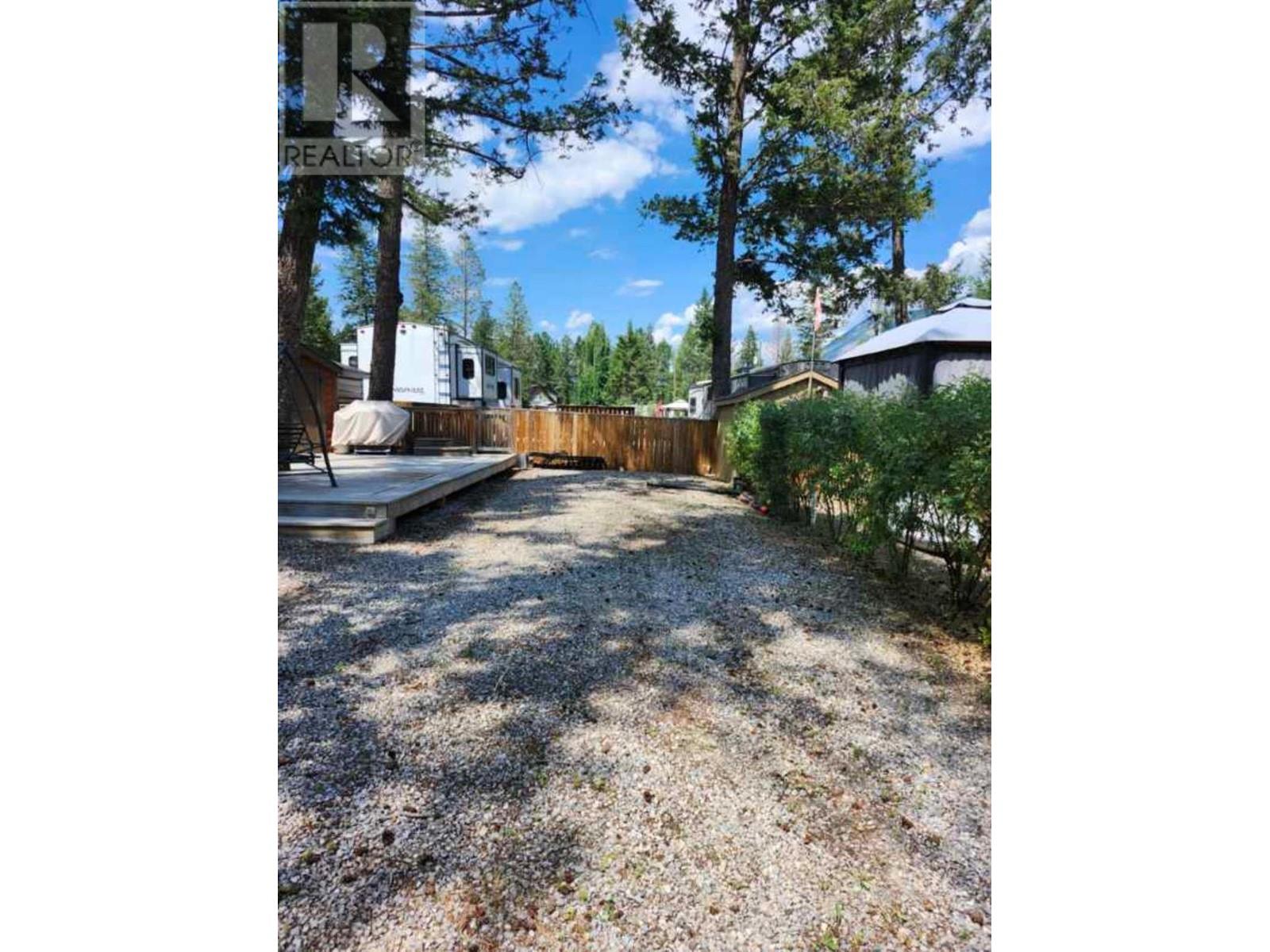 4868 Riverview  Drive Unit# 138 Lot# 138, Edgewater, British Columbia  V0A 1E0 - Photo 13 - 2479989