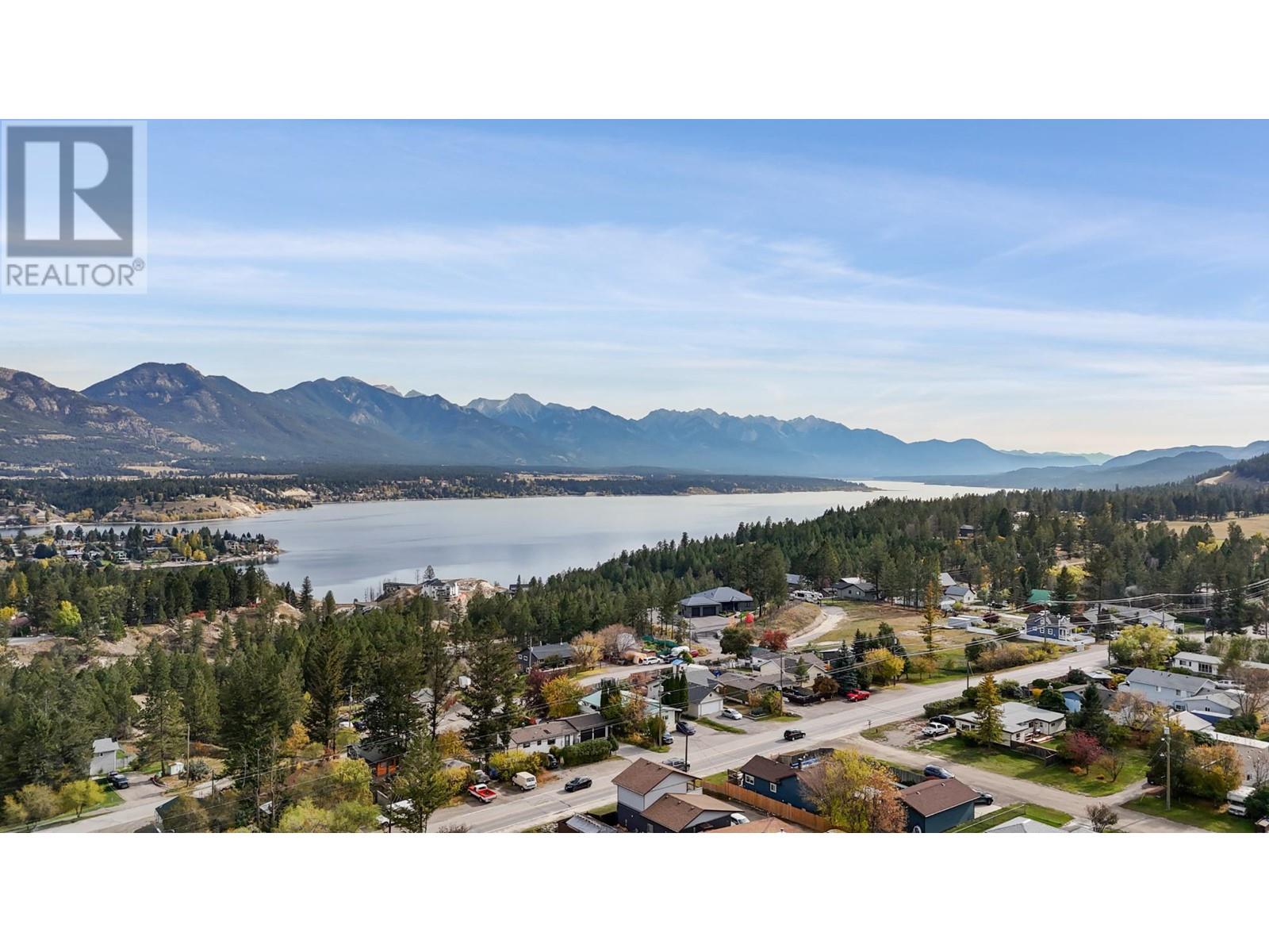 1740 13th Avenue, Invermere, British Columbia  V0A 1K4 - Photo 18 - 2480058