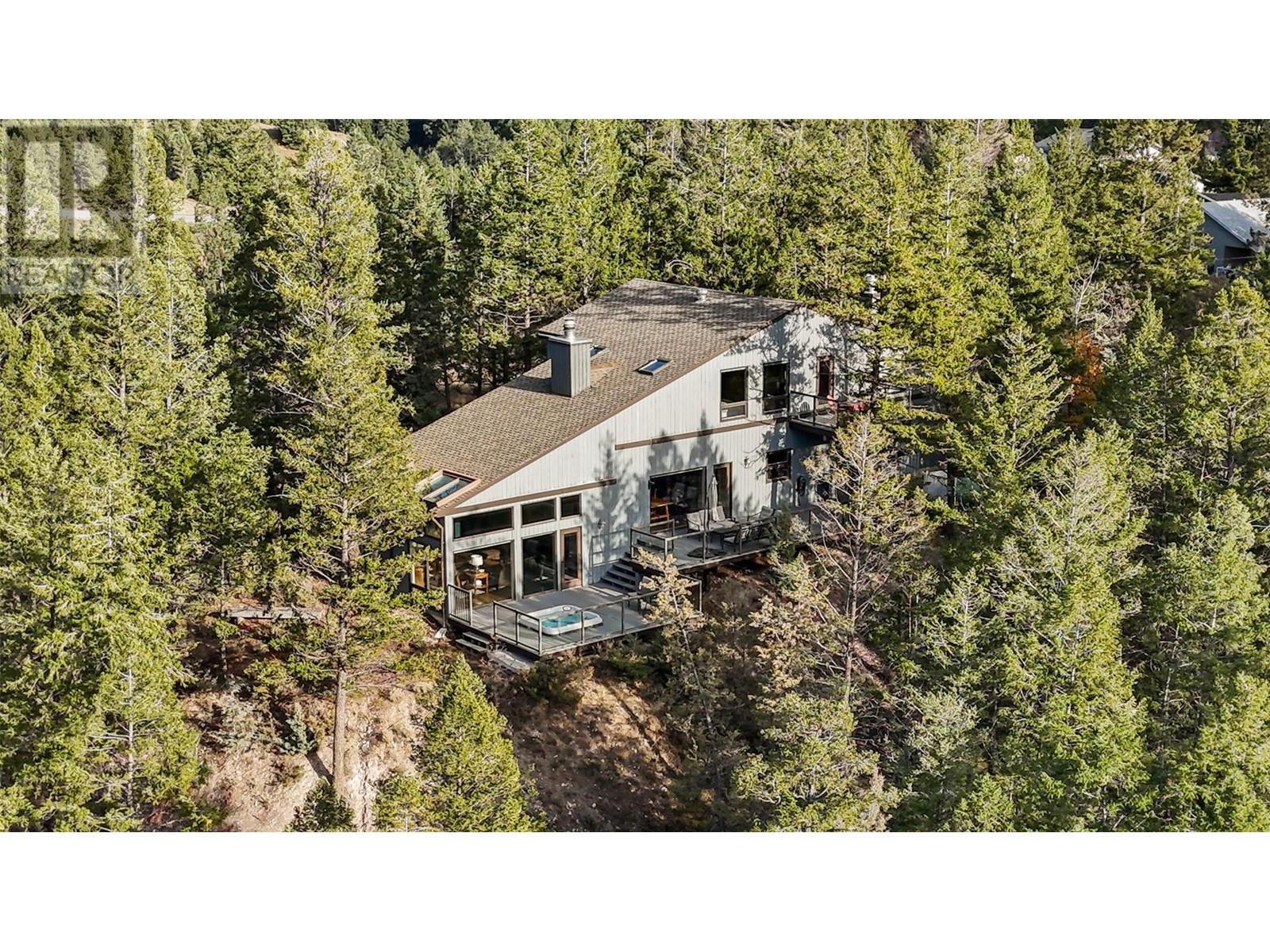 621 UPPER LAKEVIEW Road, Windermere, British Columbia