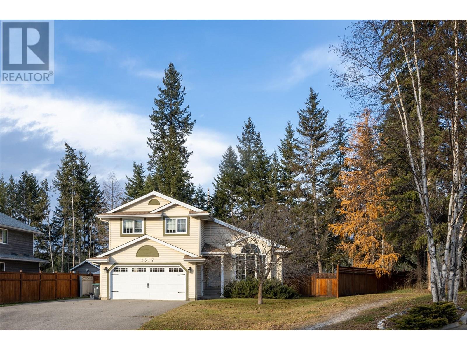 1517 Fir Crescent, Golden, British Columbia  V0A 1H6 - Photo 3 - 10328275