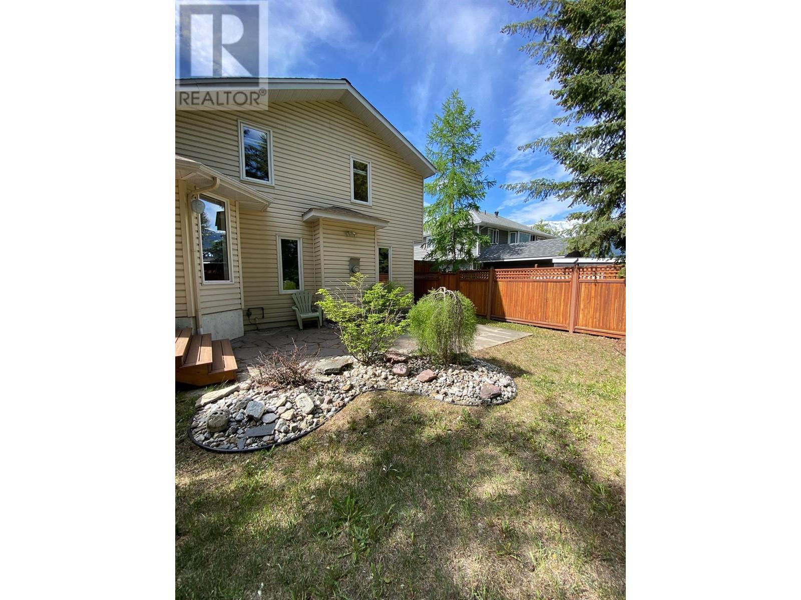 1517 Fir Crescent, Golden, British Columbia  V0A 1H6 - Photo 4 - 10328275