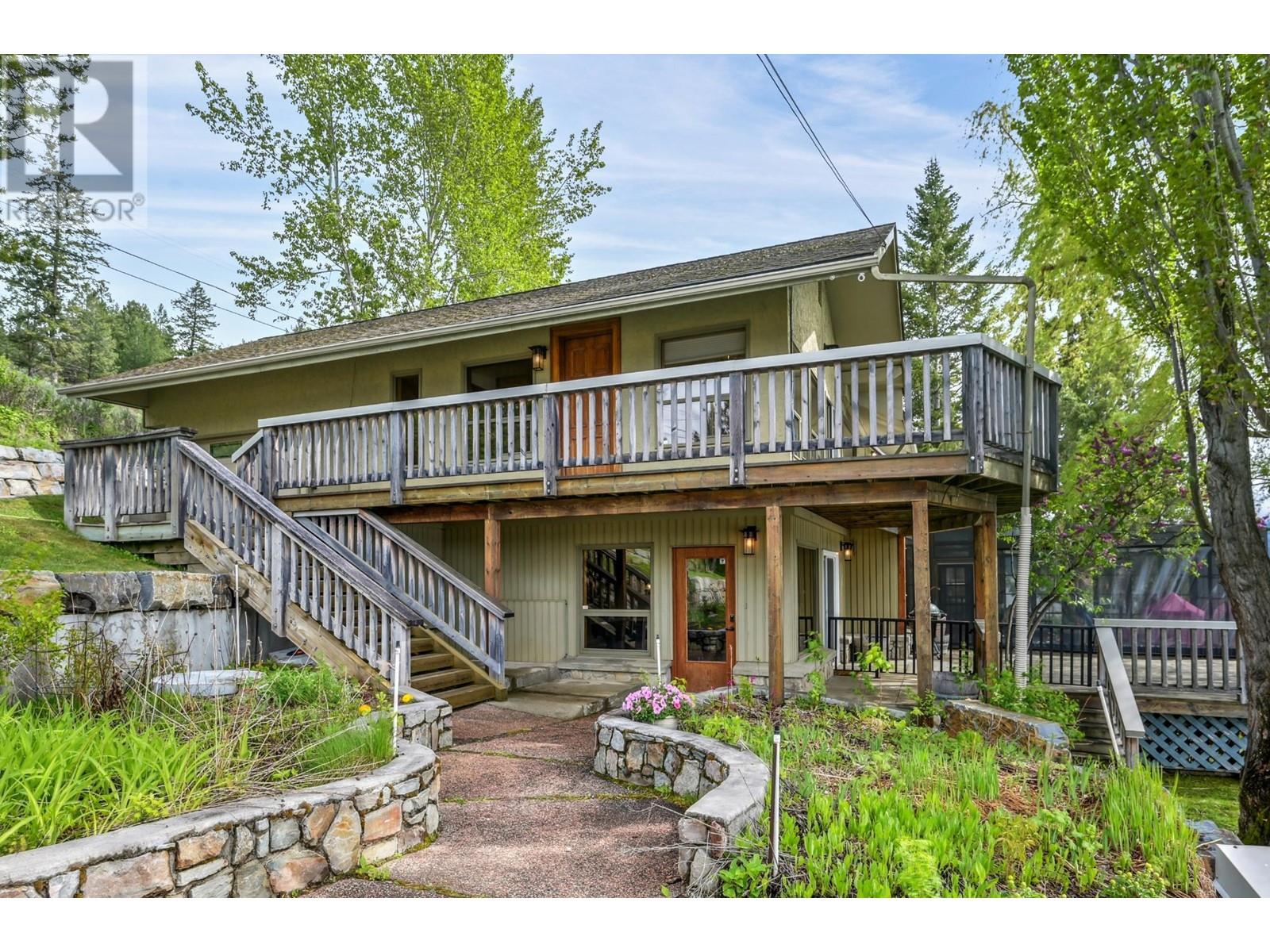 661 Lakeview Road, Windermere, British Columbia  V0A 1K3 - Photo 11 - 10329811