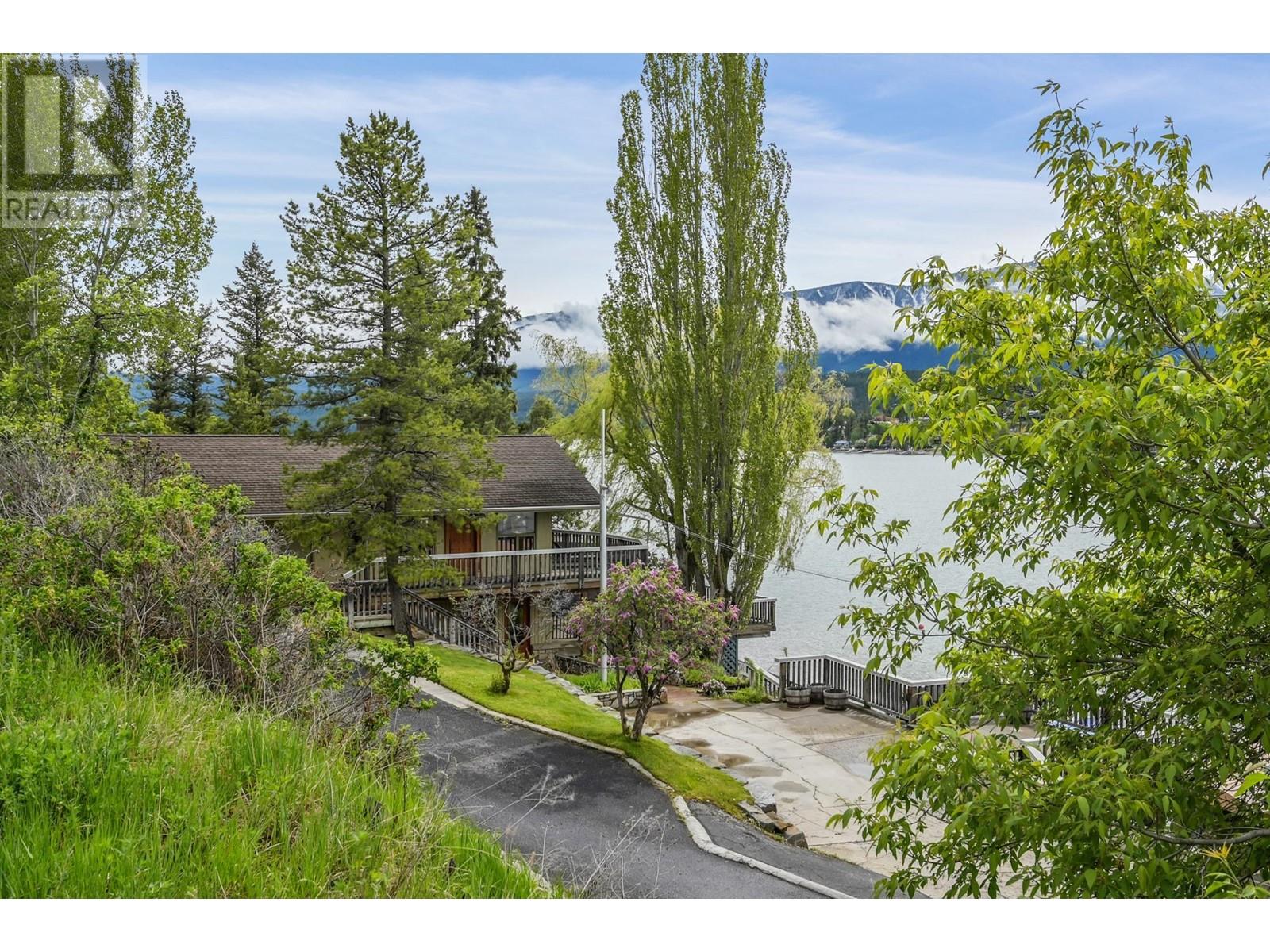 661 Lakeview Road, Windermere, British Columbia  V0A 1K3 - Photo 46 - 10329811