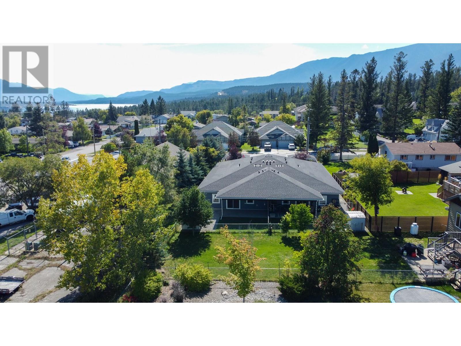 1118 10TH Street, Invermere, British Columbia