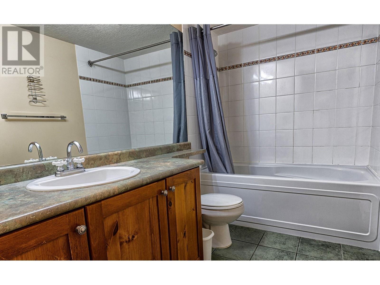 2050 Summit Drive Unit# 306, Panorama, British Columbia  V0A 1T0 - Photo 18 - 10329980
