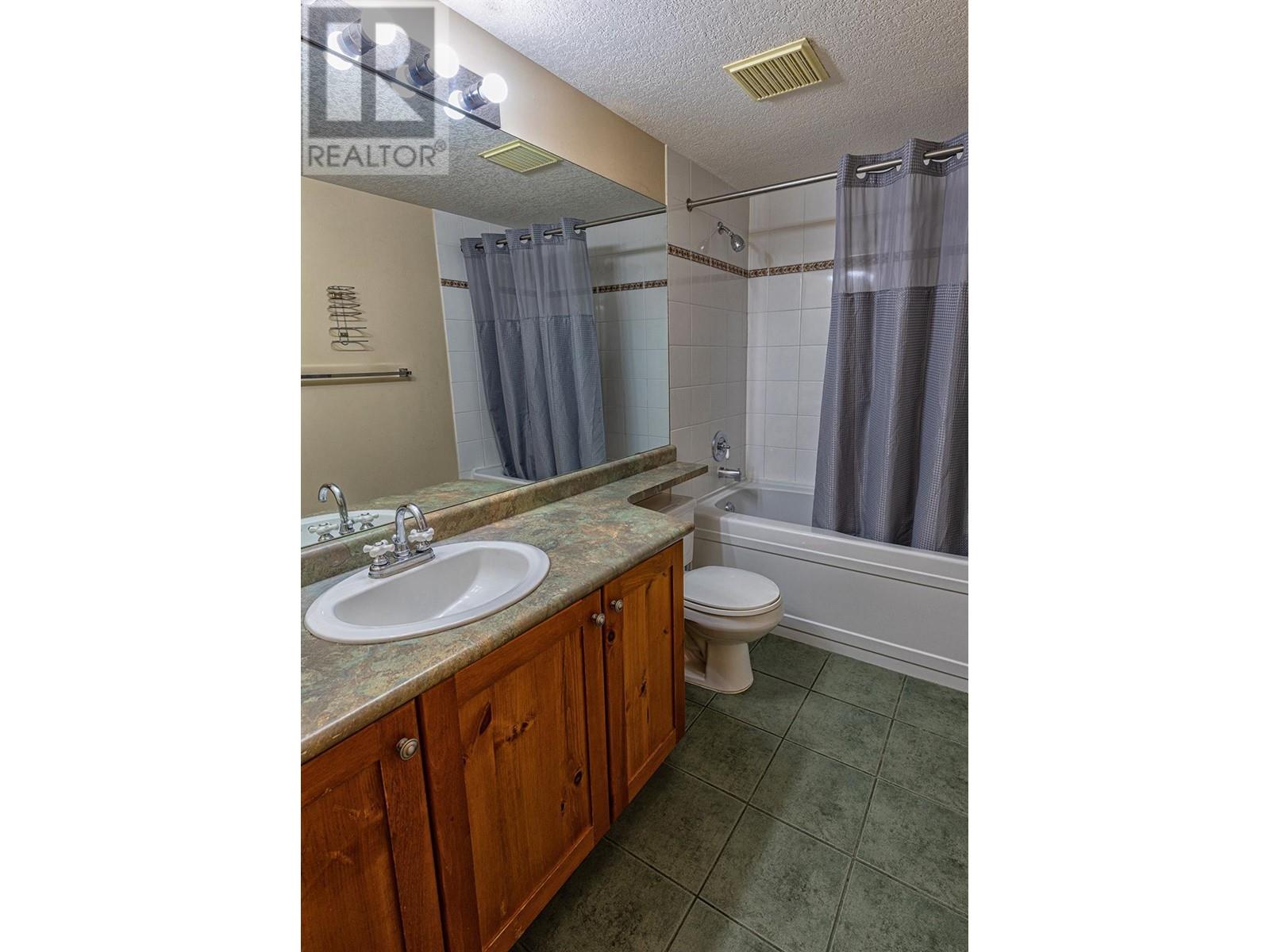 2050 Summit Drive Unit# 306, Panorama, British Columbia  V0A 1T0 - Photo 19 - 10329980