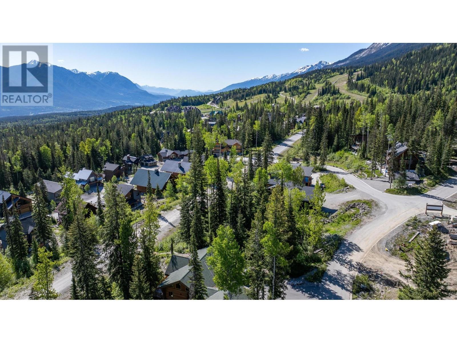 Lot 3 THOMPSON Crescent, Golden, British Columbia