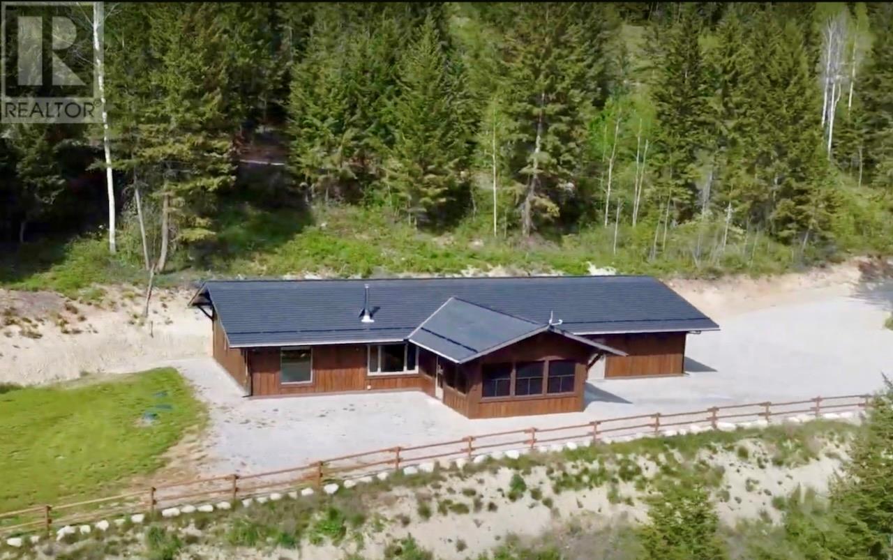 4975 CASTLEDALE VIEW ESTATES Road, Golden, British Columbia