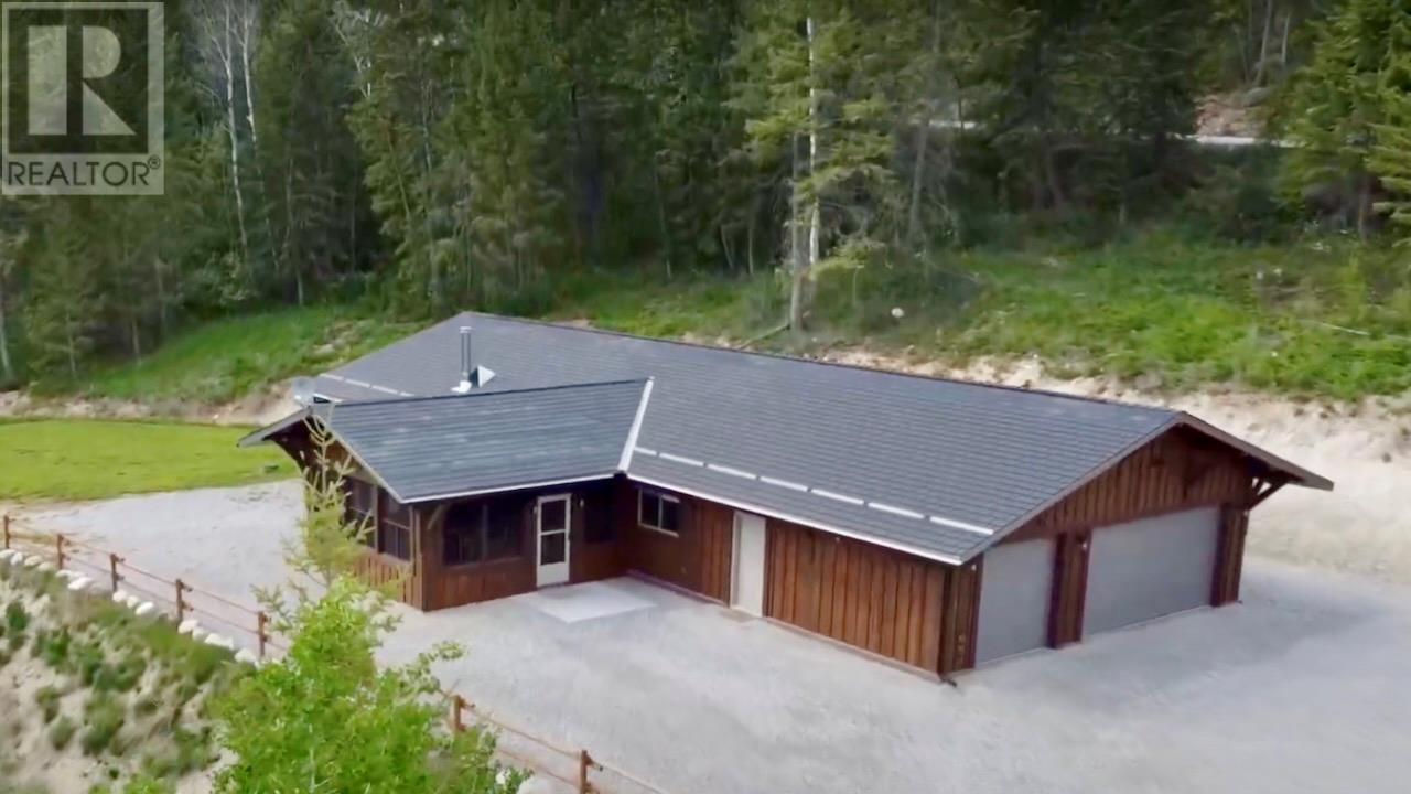 4975 Castledale View Estates Road, Golden, British Columbia  V0A 1L0 - Photo 16 - 10330434