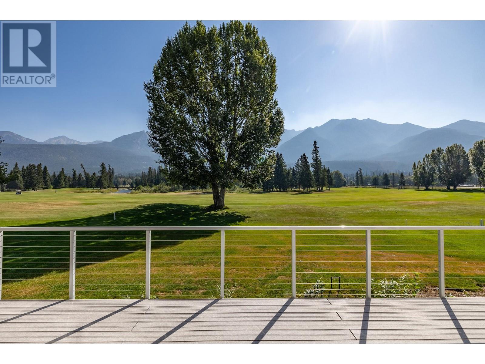 5214 Riverside Drive, Fairmont Hot Springs, British Columbia  V0A 1L1 - Photo 2 - 10330398