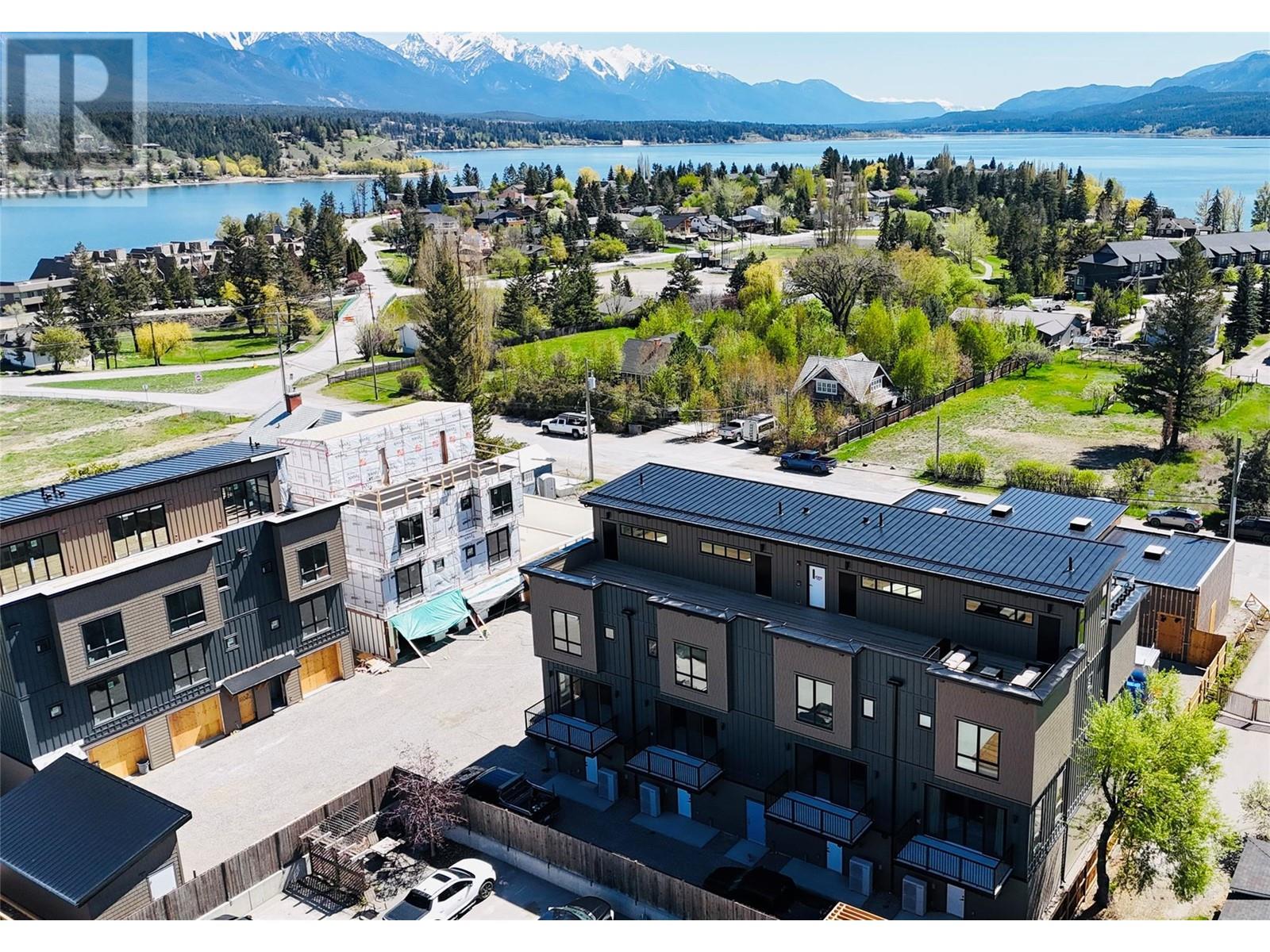 514 14TH Street Unit# 406, Invermere, British Columbia