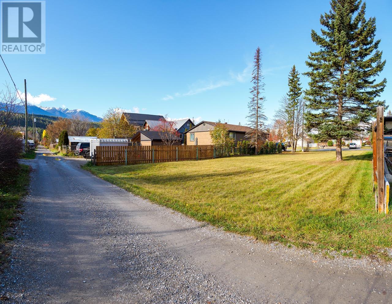 618 8th  S Street, Golden, British Columbia  V0A 1H0 - Photo 4 - 10331347