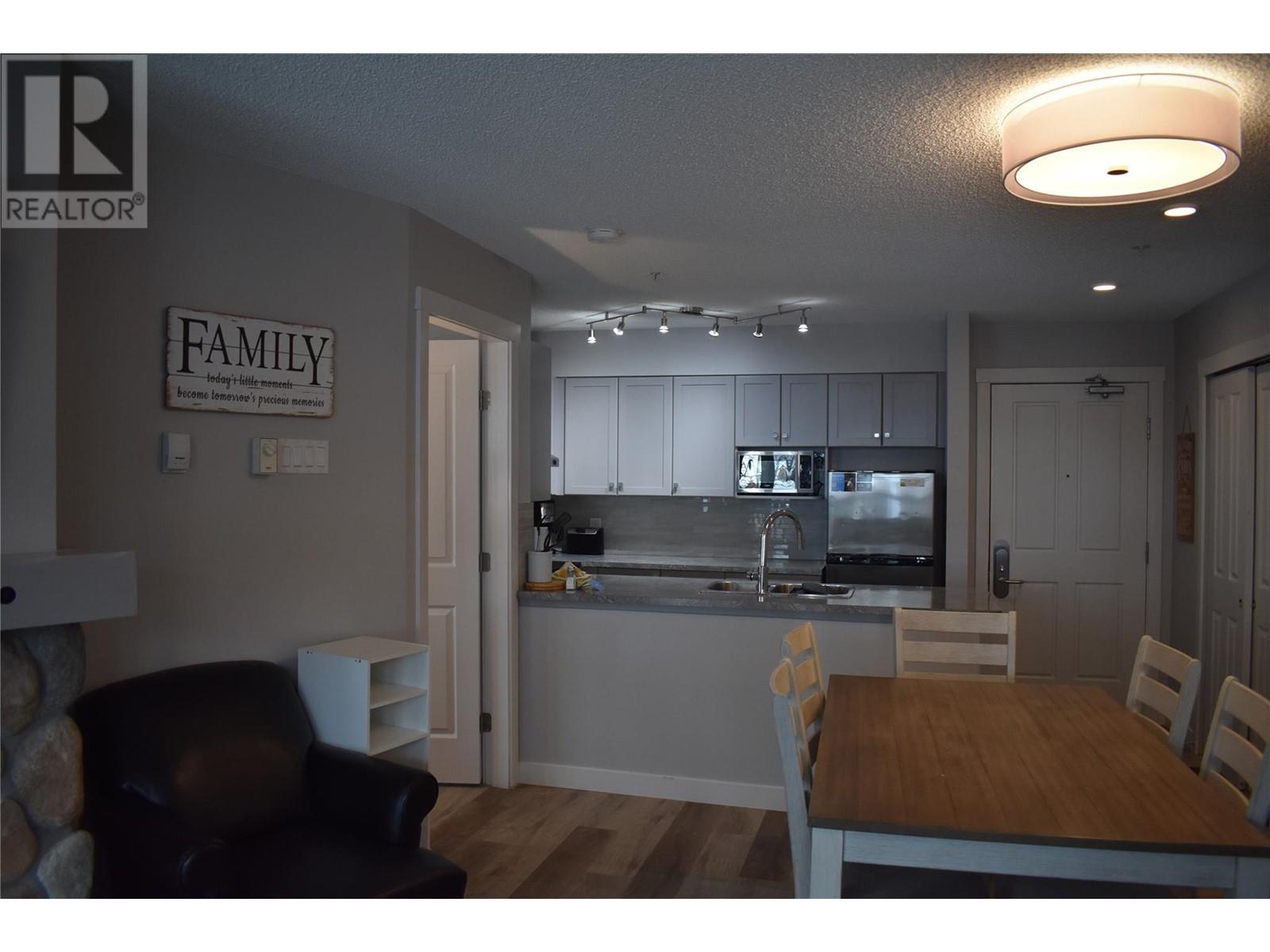 2060 Summit Drive Unit# 214, Panorama, British Columbia  V0A 1T0 - Photo 6 - 10332426