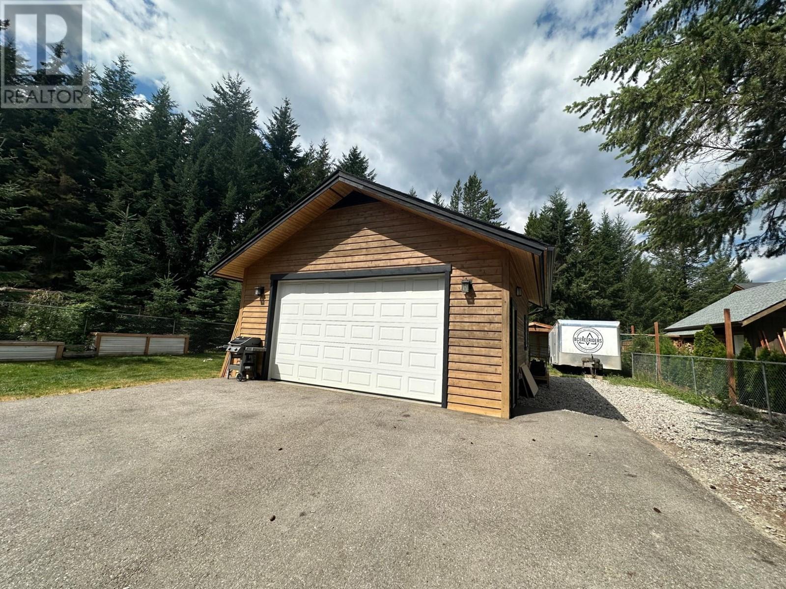 1305 Stoney Lane, Golden, British Columbia  V0A 1H3 - Photo 47 - 10334626