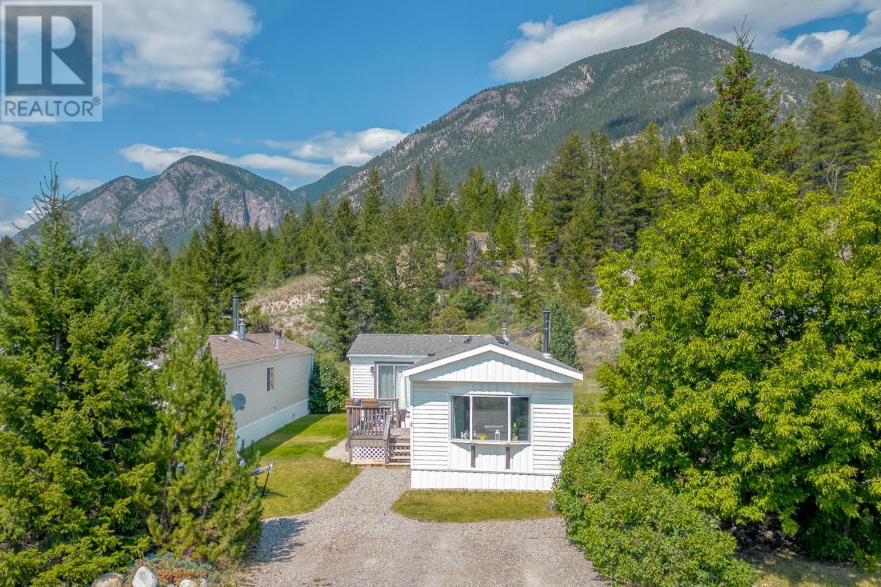 5174 Lambert Road Unit# 6a, Invermere, British Columbia  V0A 1K0 - Photo 2 - 10334904