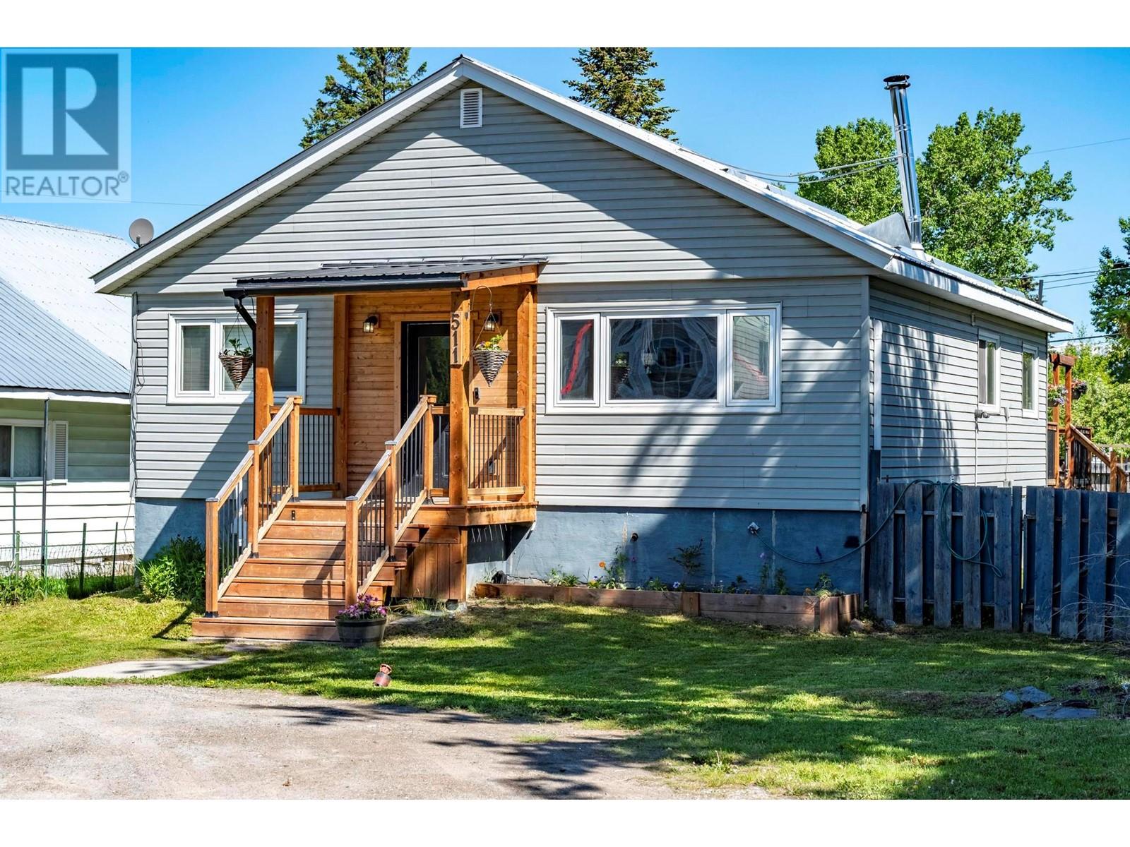 511 11th Street, Golden, British Columbia  V0A 1H2 - Photo 40 - 10335498