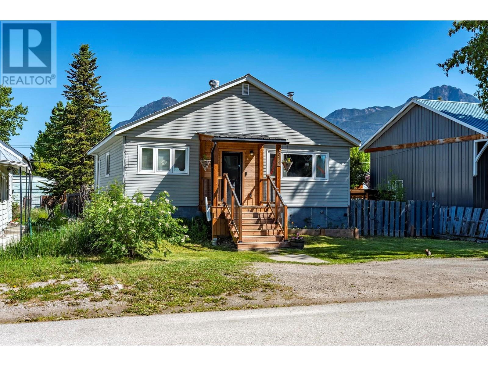 511 11th Street, Golden, British Columbia  V0A 1H2 - Photo 42 - 10335498