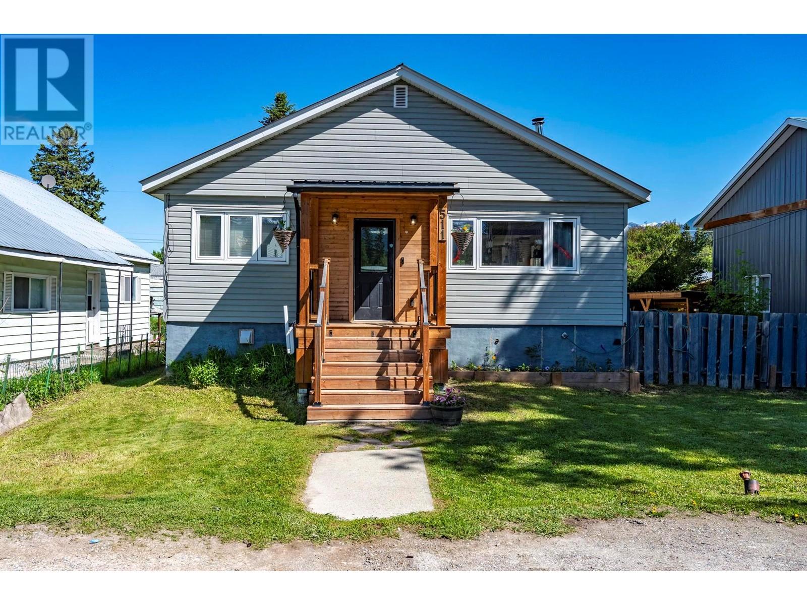 511 11th Street, Golden, British Columbia  V0A 1H2 - Photo 44 - 10335498